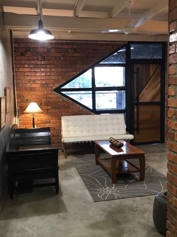 Rareheart Guesthouse 쿠알라트렝가누 외부 사진